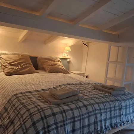 Le Ptit Nid Aux Gouttes Lachaux